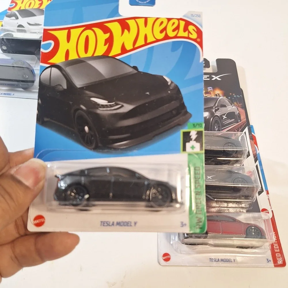 Hot Wheels Tesla 7 Cars Target Red Edition/ Model‎ X/ Black/ White/ Blue
